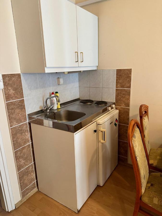 דירות גיולה Cozy Garden Apartman מראה חיצוני תמונה
